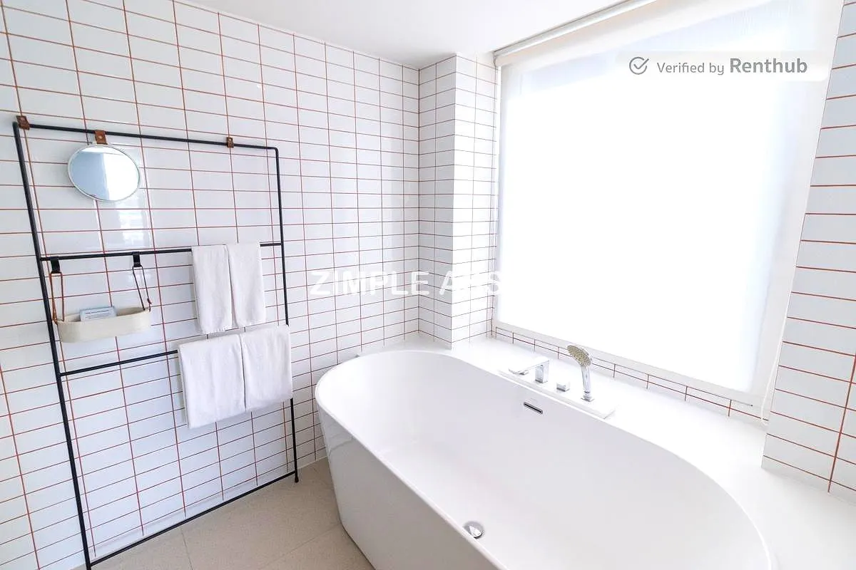 รูปภาพ เซอร์วิสอพาร์ทเมนท์Pet-Friendly ใจกลางสีลม/สาทร พร้อมสิ่งอำนวยความสะดวกและบริการระดับโรงแรม  | อพาร์ทเม้นท์ หอพัก ที่พัก ห้องพัก - รูปที่ 24/71