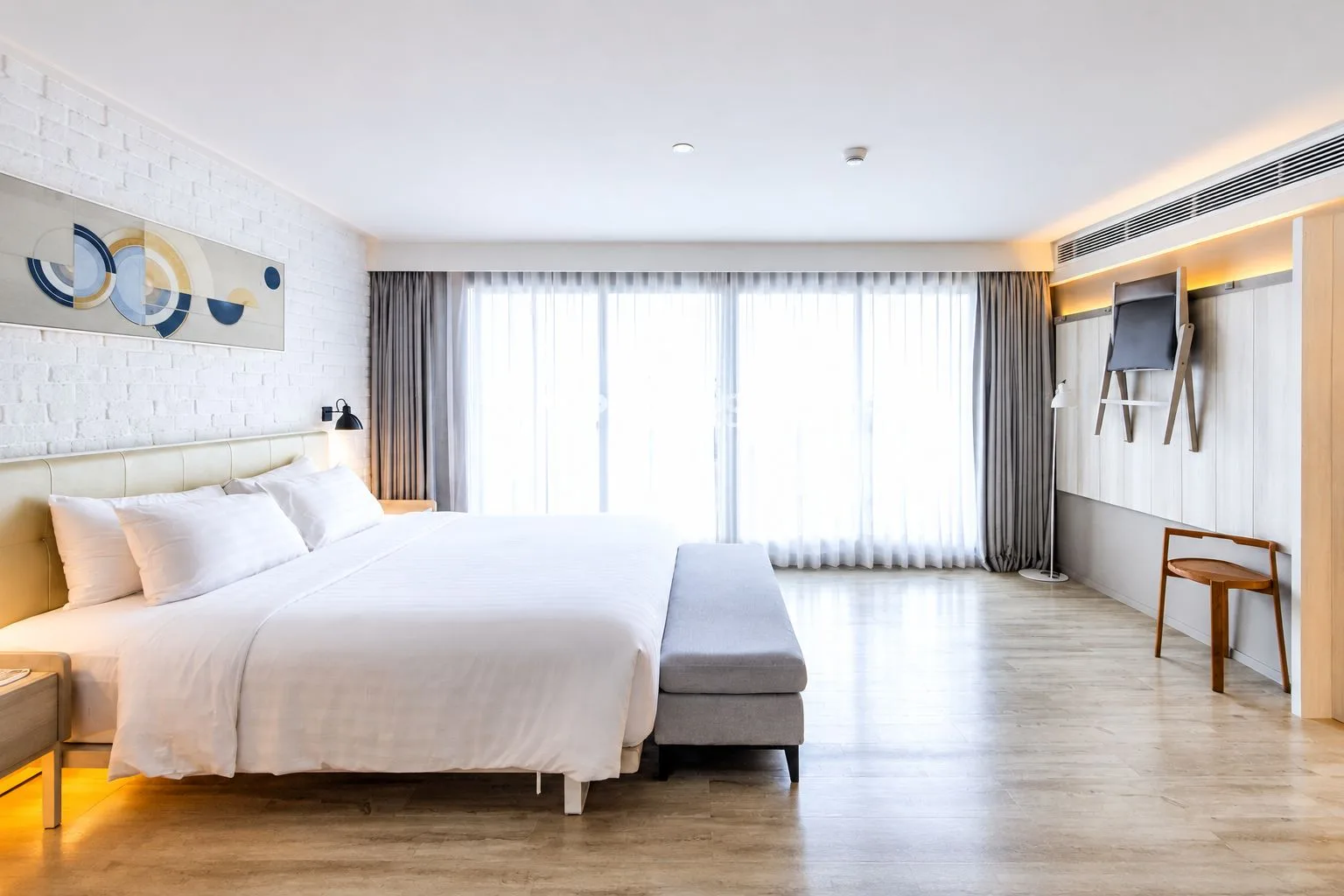 ที่พักพร้อมสัตว์เลี้ยง ใจกลางสีลม/สาทร พร้อมสิ่งอำนวยความสะดวกครบครัน
